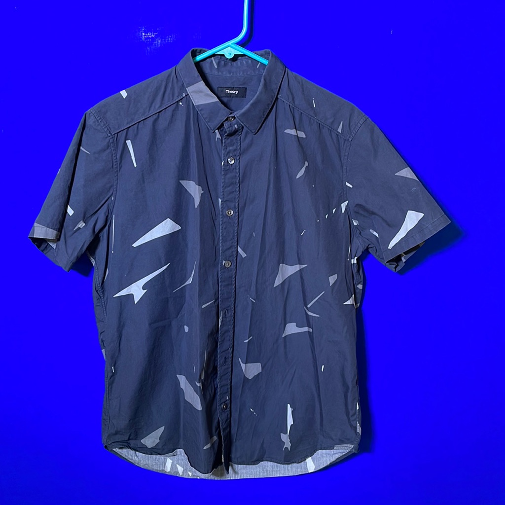 Euc Theory Button Down Short Sleeve Shirt